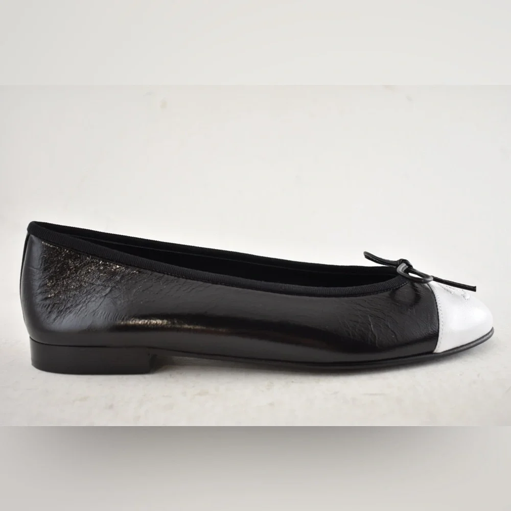 Chanel 26S Black White Crumpled Shiny Lambskin CC Bow Ballet Ballerina Flat 39 - Picture 3 of 16